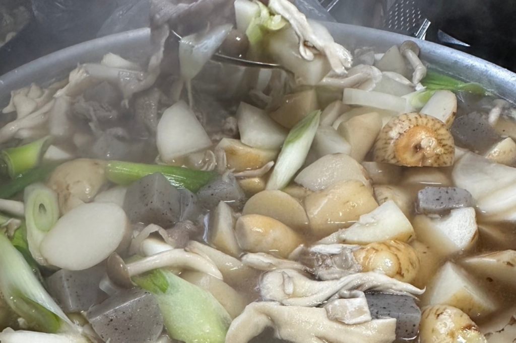 完成した芋煮